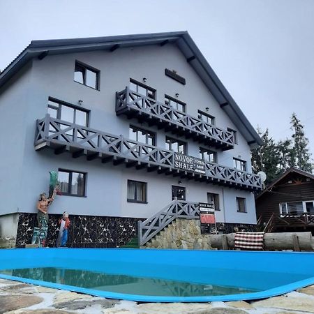 Hotel Novoe Shale Yablunytsya Exterior foto