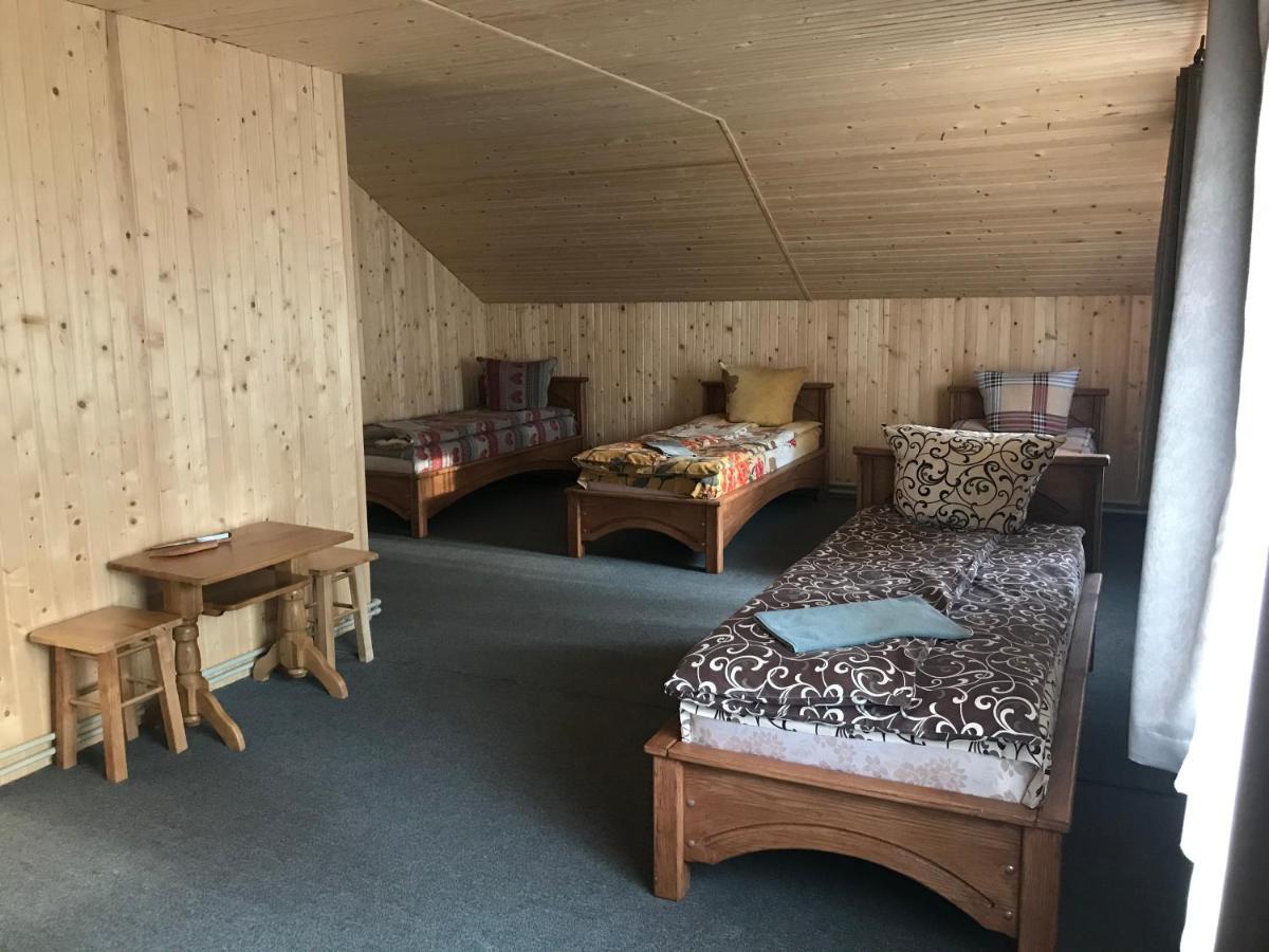 Hotel Novoe Shale Yablunytsya Exterior foto